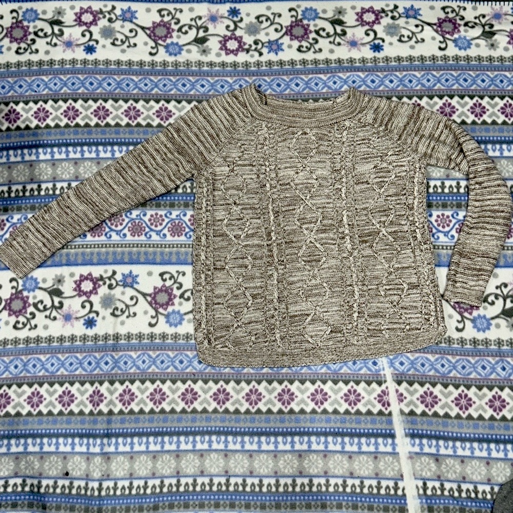 Knitted Sweater | St. John’s Bay | Size: Medium | Condition: Very Good